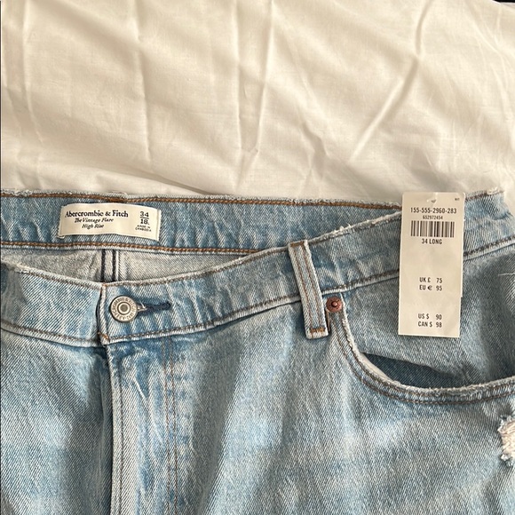 Abercrombie Vintage Flare Jeans - Picture 4 of 14